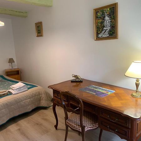 Gite En Haute Provence Montfroc Esterno foto