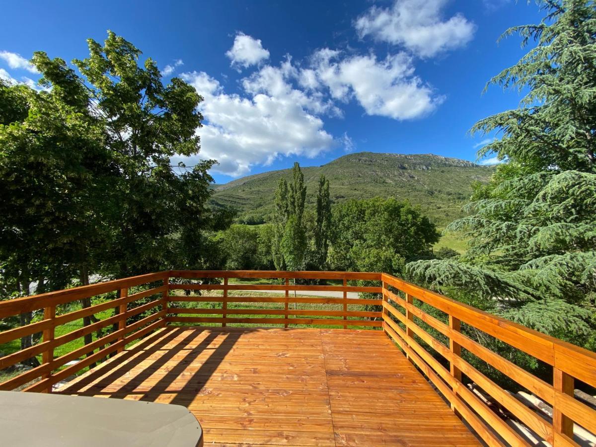 Gite En Haute Provence Montfroc Esterno foto