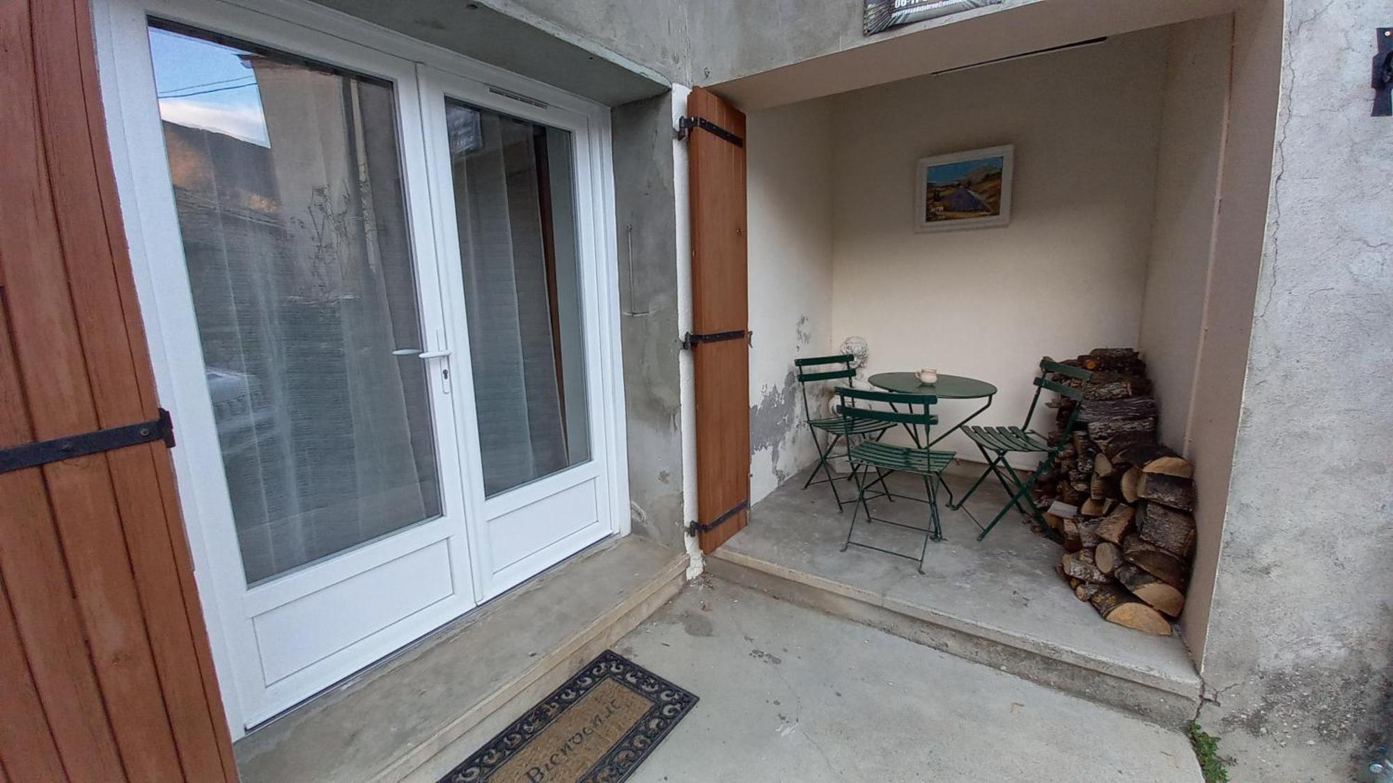 Gite En Haute Provence Montfroc Esterno foto